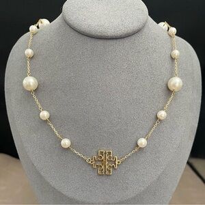 Tory Burch Chian Pearl Necklace